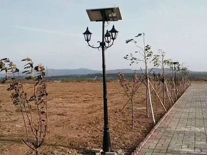 村庄太阳能路灯